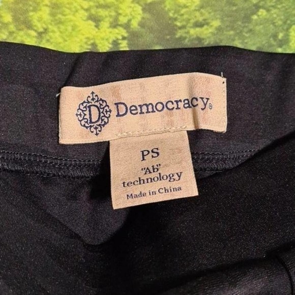 Democracy Ab Technology Camo Leggings Size PS NWT - Picture 4 of 5